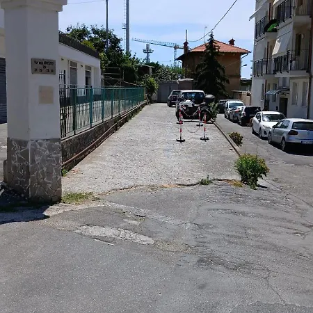 Sunhome Sea View And Direct Access Vakantiehuis *